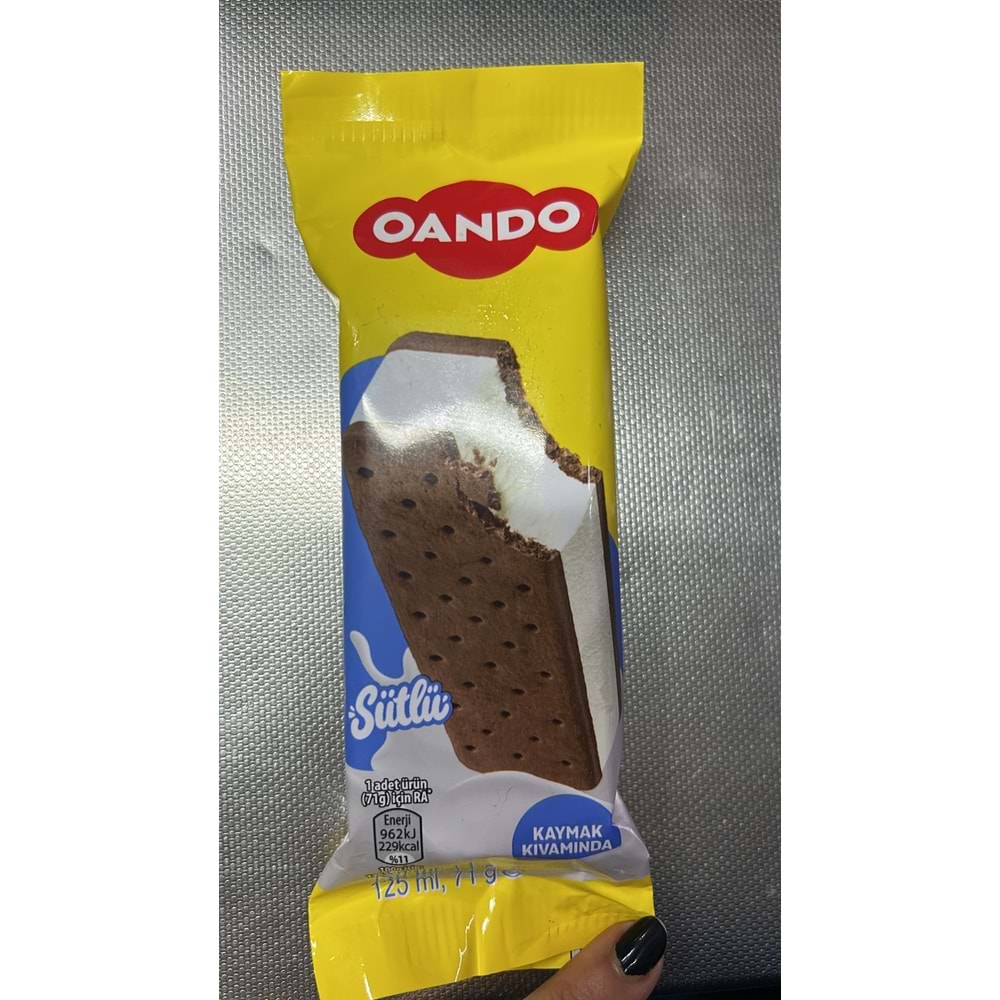 OANDO KAKAOLU BİSKÜVİLİ VANİLYALI DONDURMA 125ML